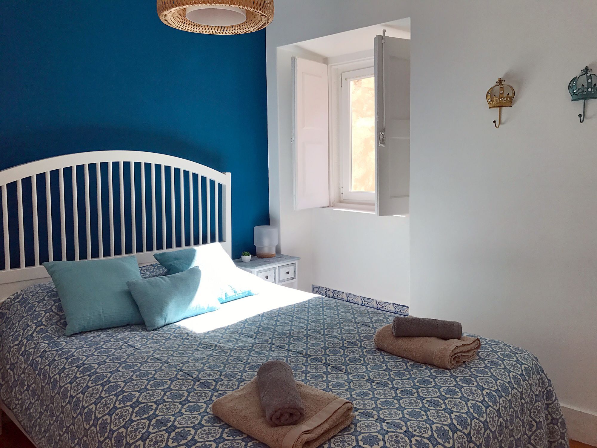 Apartment Bairro Alto Yellow By Homing *